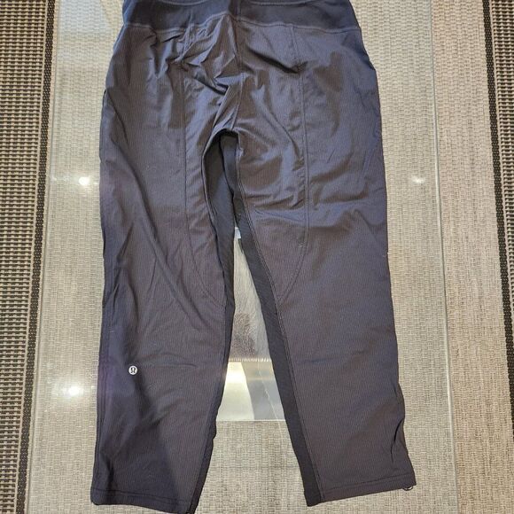 Lululemon Dance Studio Crop *25" - Picture 4 of 12